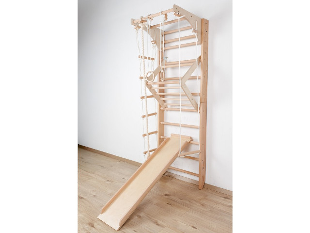 Bordásfal mobil kapaszkodóval IV. - 220